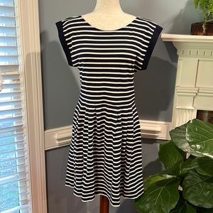 French connection baby stripe pleated dress size 10